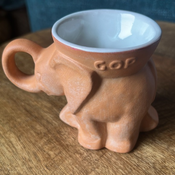 Vintage Frankoma Terra Cotta elephant GOP mug from 1980 - Picture 2 of 4